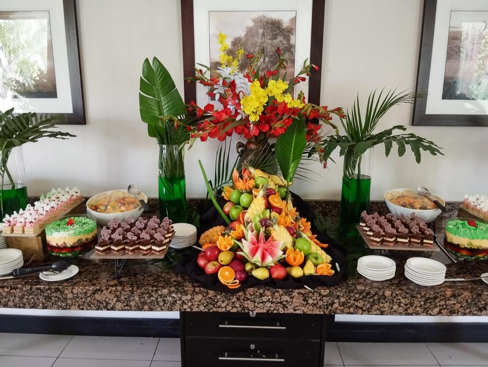 Safari Hotel & Convention Centre Рустенбург Екстериор снимка
